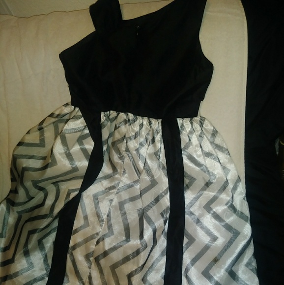 Jayne Copeland dress - Picture 2 of 3